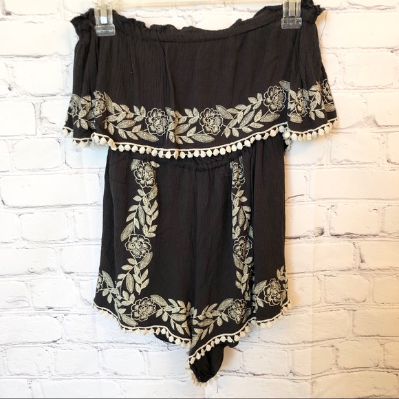 Altar'd State Pants - Altar’d State grey strapless embroidered romper